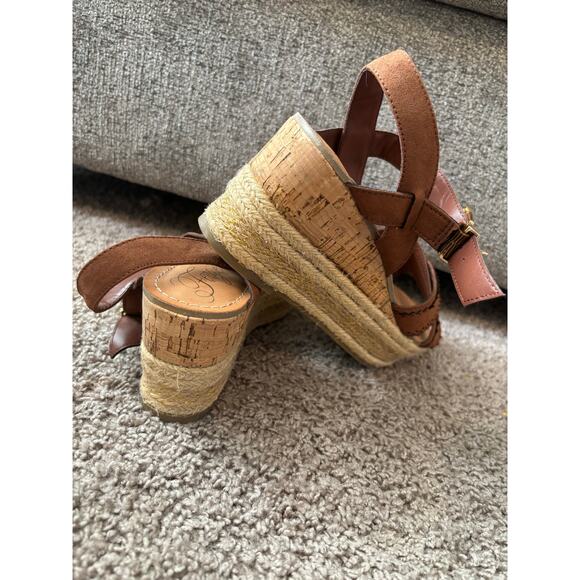 Fergie Suede Brown Leather 3” Wedge Cork Bottoms Size 9 NWT - Picture 1 of 7